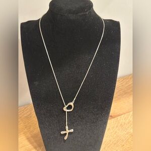 Premier Designs Token of Love necklace
18 1/2”-20 1/2”